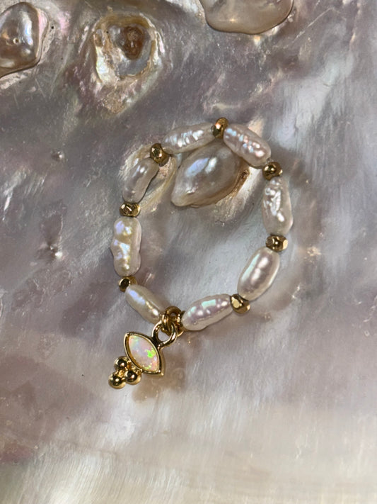 Selene Ring